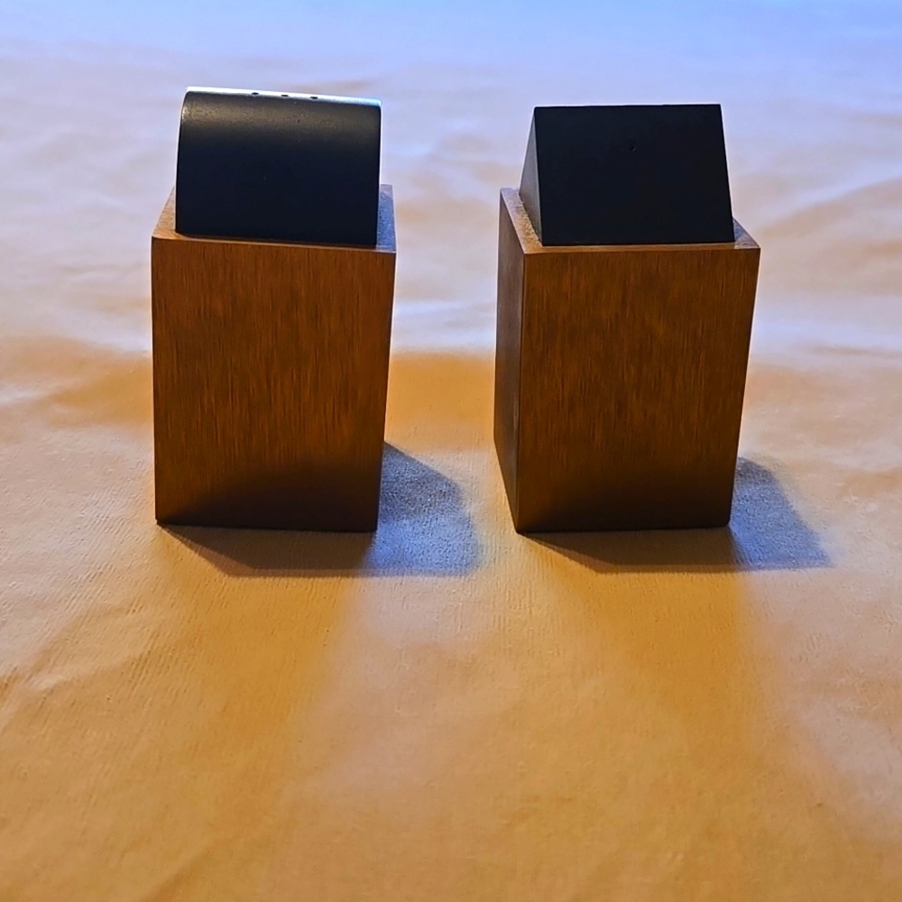 Vintage 1980s POST MODERN TAN SALT & PEPPER BY DAVID TISDALE FOR ELIKA